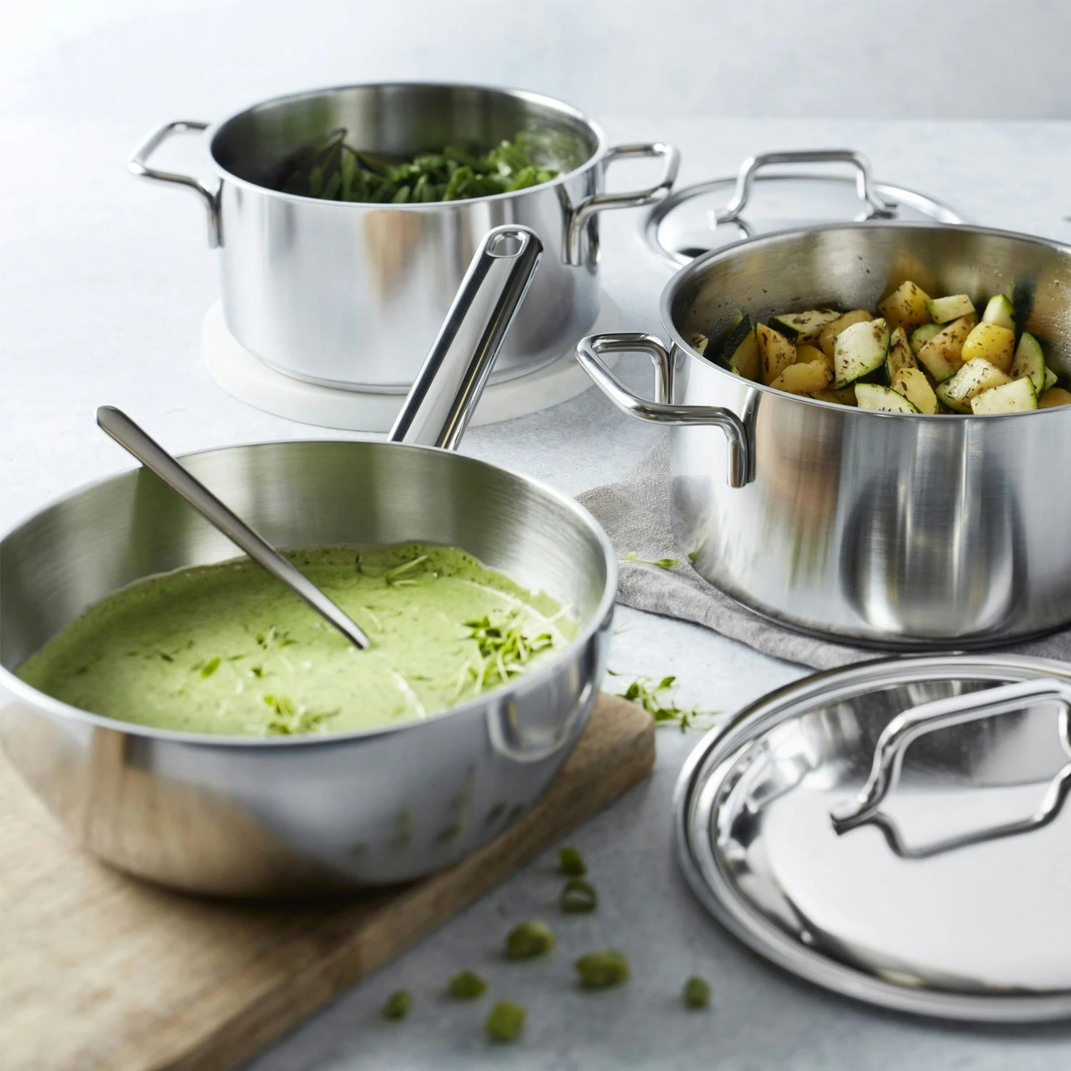 Demeyere Apollo Sauteuse 22 Cm / 2,5 L 4 Demeyere Apollo Sauteuse 22 Cm / 2,5 L – Bild 2