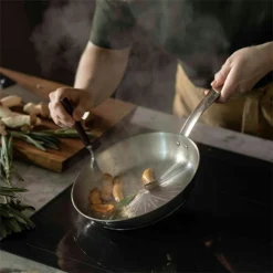 Fiskars All Steel Pure Bratpfanne, 24 Cm -Deutschland Koch Magier Verkaufs-Shop fiskars all steel pure frying pan 24 cm 10