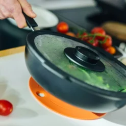 Fiskars Functional Form Traktörpfanne Ø26cm 13 Fiskars Functional Form Traktörpfanne Ø26cm -Deutschland Koch Magier Verkaufs-Shop fiskars functional form traktorpfanne 26cm 5