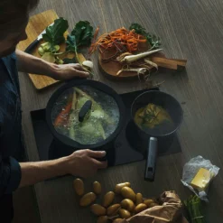 Fiskars Hard Face Kasserolle, 1,8 L 10 Fiskars Hard Face Kasserolle, 1,8 L -Deutschland Koch Magier Verkaufs-Shop fiskars hard face kasserolle 3