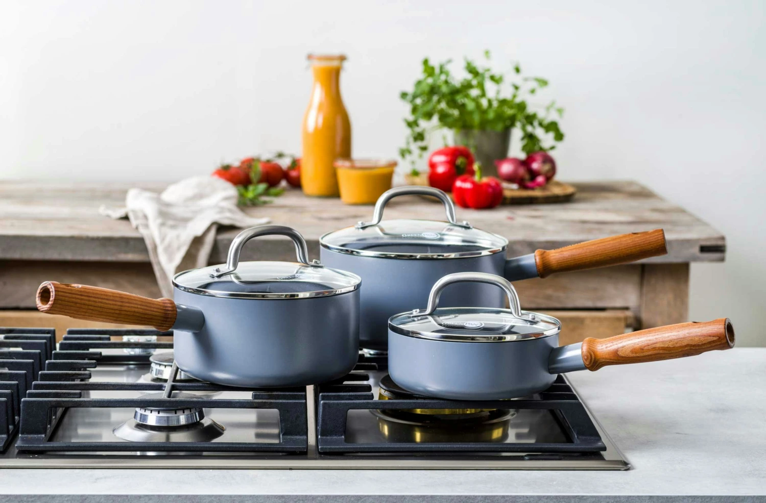 Greenpan Mayflower Kasserolle Mit Deckel 3-er Set Dark Charcoal 4 Greenpan Mayflower Kasserolle Mit Deckel 3-er Set Dark Charcoal – Bild 2