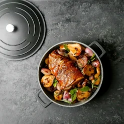 Kitchen Craft MasterClass Kasserolle Schwarz, 5 L 9 Kitchen Craft MasterClass Kasserolle Schwarz, 5 L -Deutschland Koch Magier Verkaufs-Shop kitchen craft masterclass casserole black 15