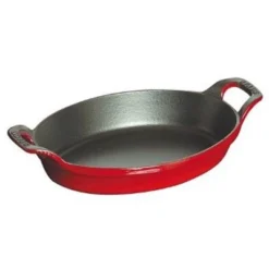 Staub Medium Oval Dish, Cherry